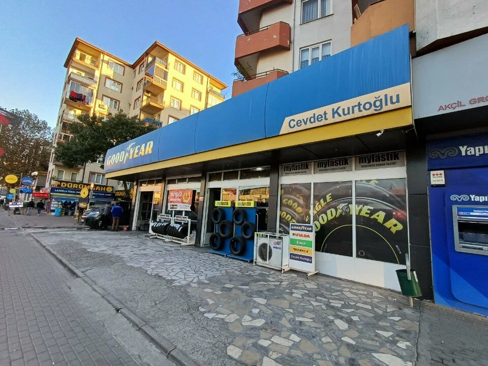 Cevdet Kurtoğlu Lastik Mağaza